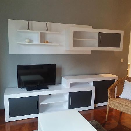 Casco Historico- Vivienda De 2 Habitaciones Con Parking Oviedo Ngoại thất bức ảnh